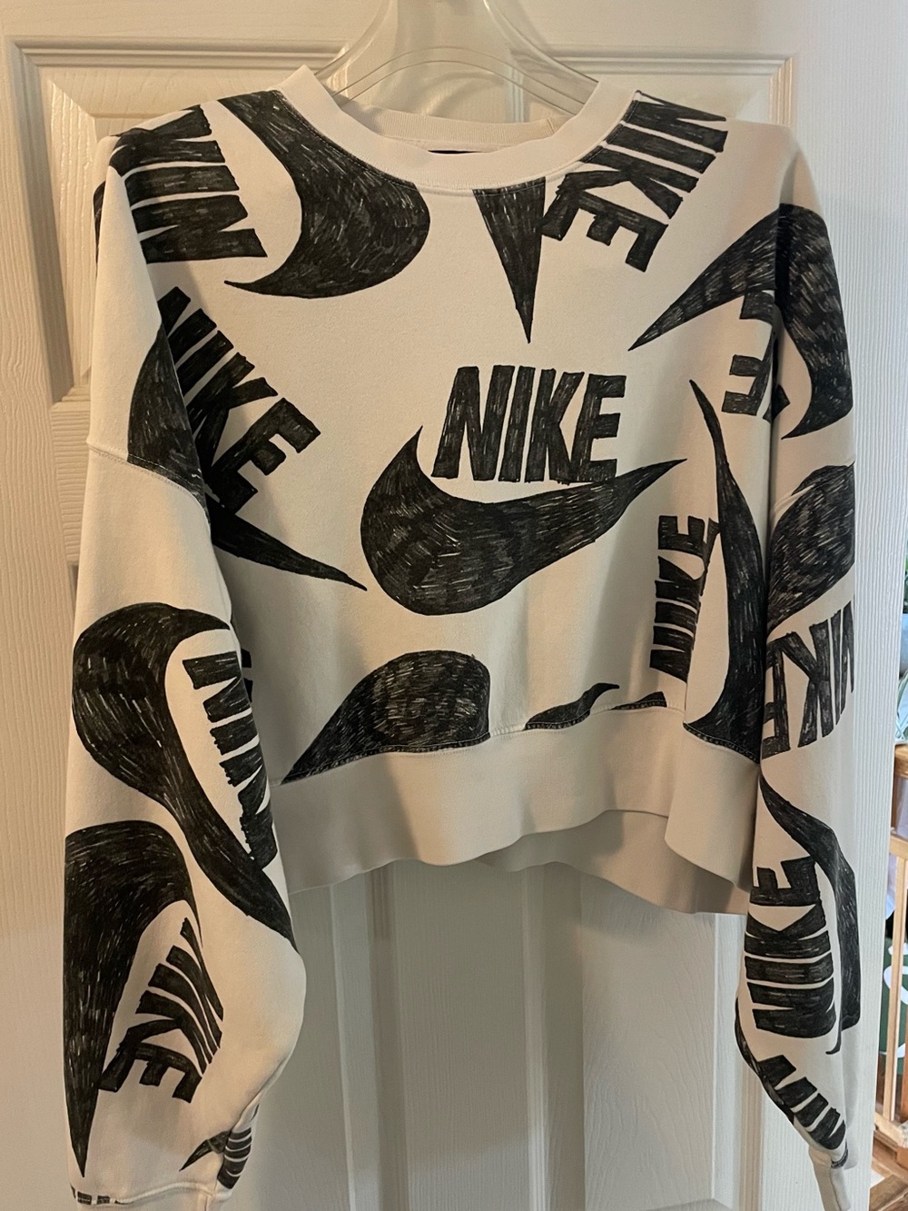 Nike Women’s White Cropped Sweatshirt with Marker Logo